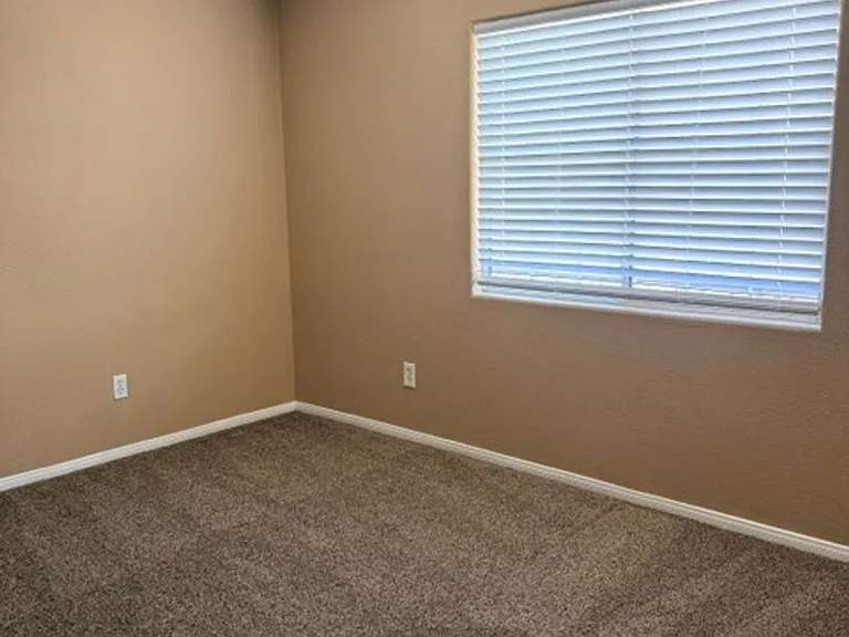 5172 Dillingham Dr — Photo 9