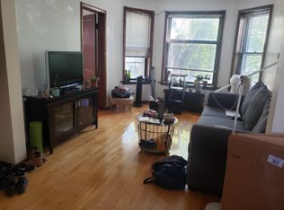 2822 N Albany Ave APT 2, Chicago, IL 60618
