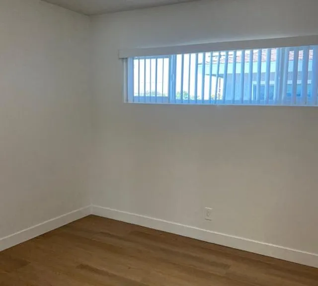 2509 W 182nd St #6 — Photo 11