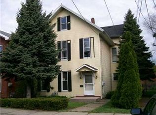 422 E 10th St, Erie, PA 16503