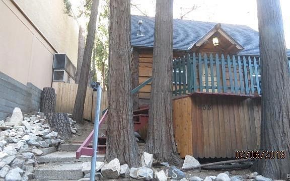 2nd image of 938 W Fern Dr