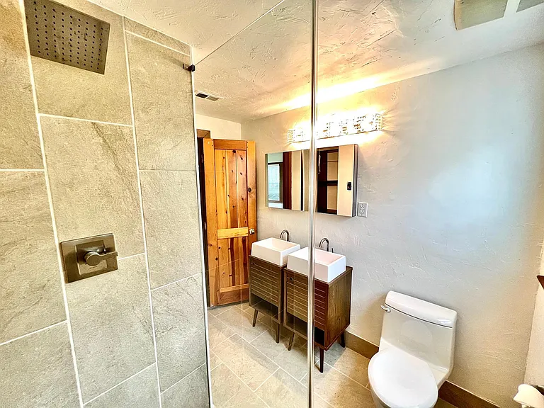 1710 Virginia Ave — Photo 7