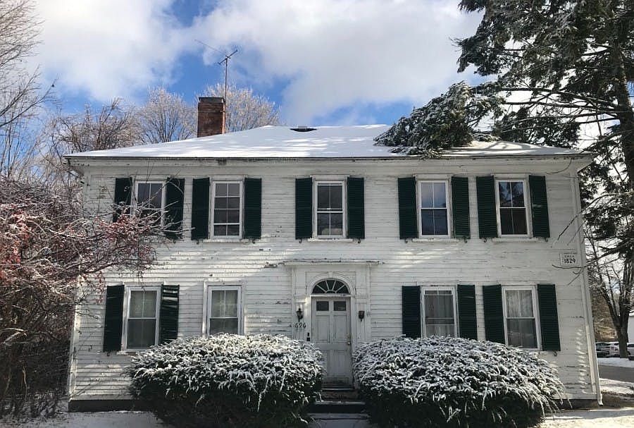 1st image of 696 Washington St