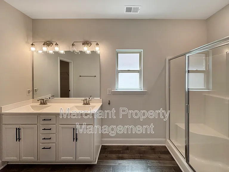 120 Starlight Dr — Photo 16