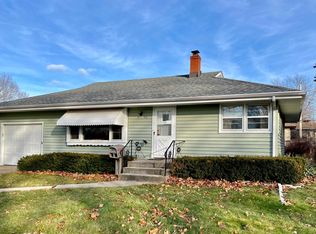 810 Emerson Dr, Rockford, IL 61108