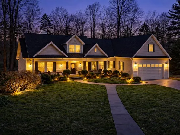 380 Patricks Dr, Blairsville, GA 30512