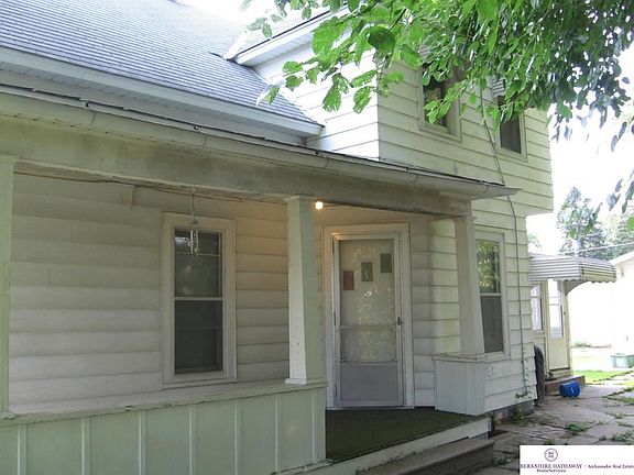 3rd image of 3920 South St