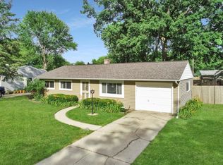 77 Hubbard Way, Montgomery, IL 60538