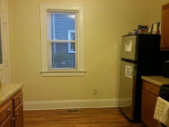 4th image of 232-234 E Longview Ave