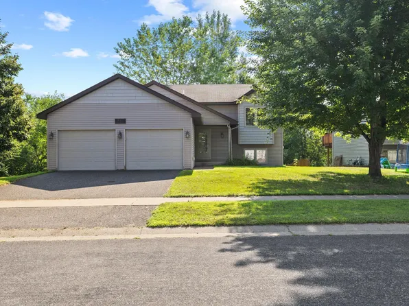 716 Park Brook Rd NW, Isanti, MN 55040