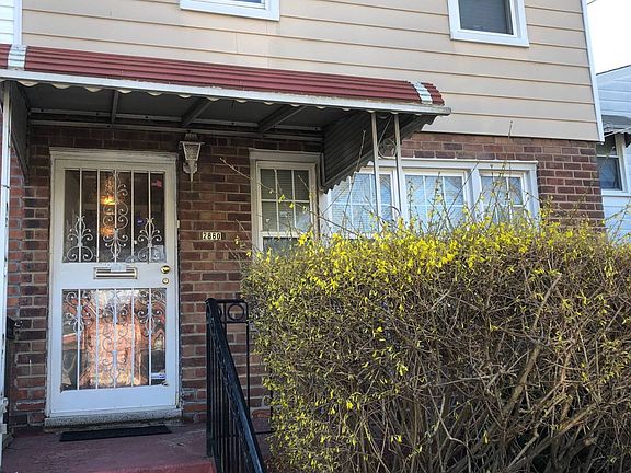 2nd image of 2860 Roosevelt Ave