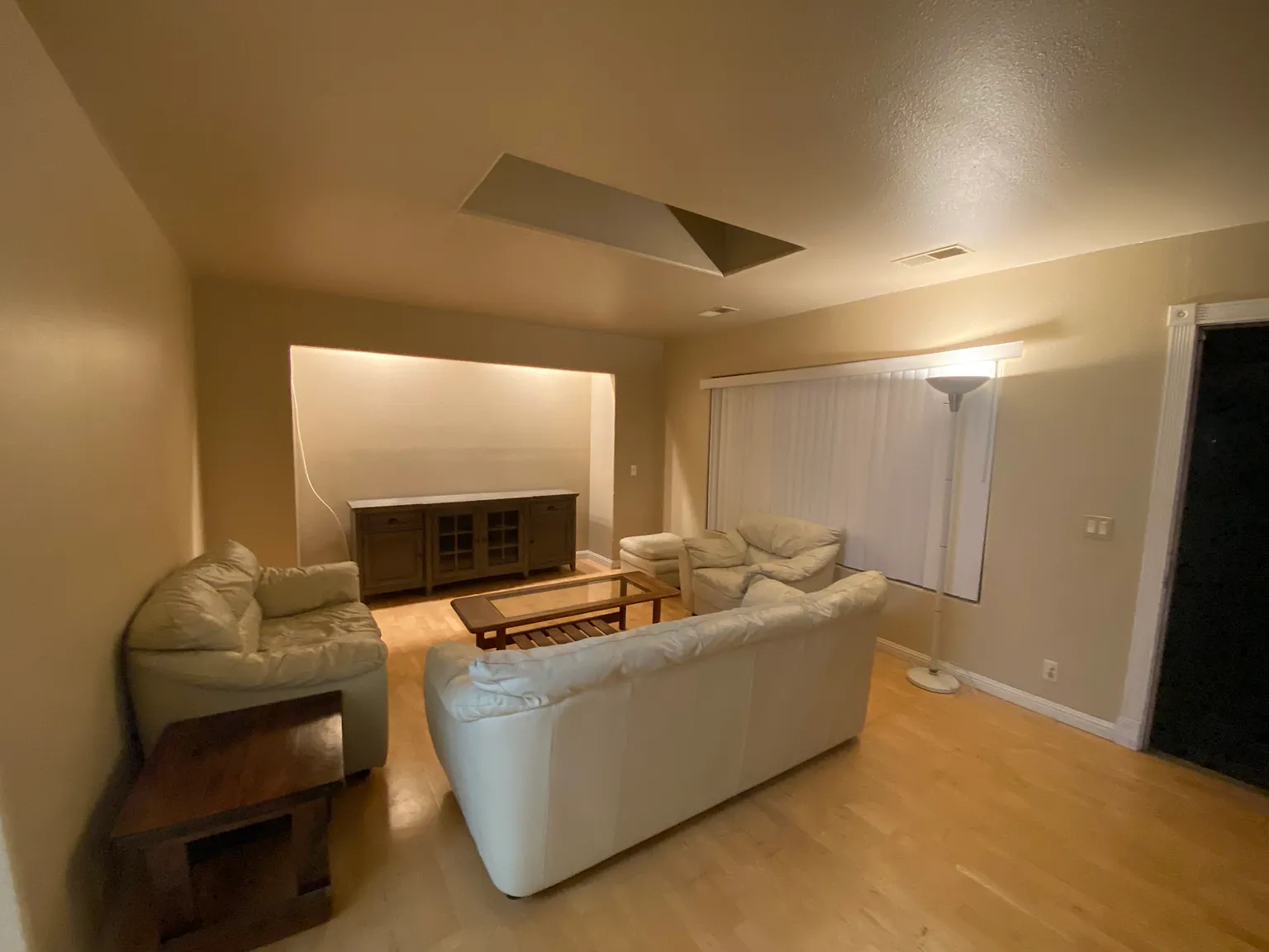 4 bed, 1800 sqft, $6,200 — Photo 2