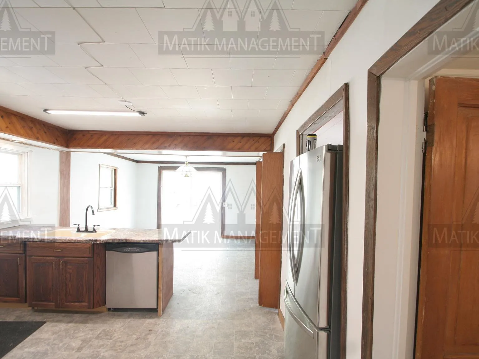 4 bed, $1,850 — Photo 4