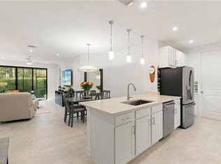 7328 Rockefeller Dr, Naples, FL 34119