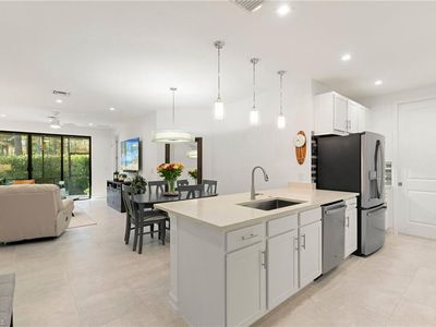 7328 Rockefeller Dr, Naples, FL, 34119