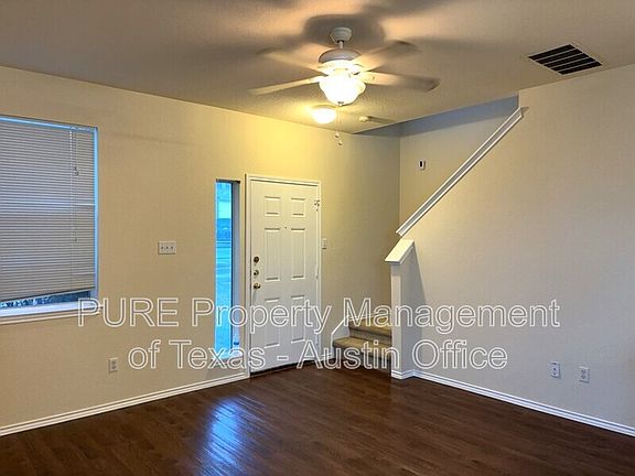 3rd image of 13928 Cambourne Dr #B