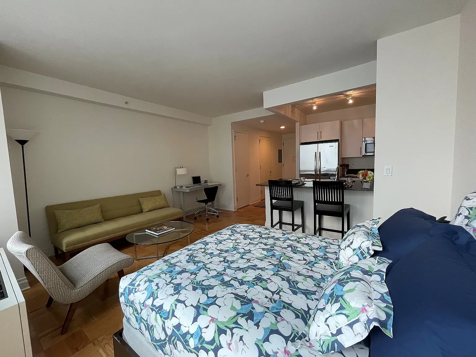 1510 Lexington Avenue — Photo 4