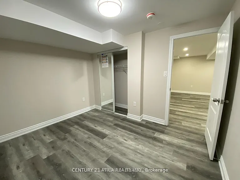 309 Alexander Cres NE — Photo 7
