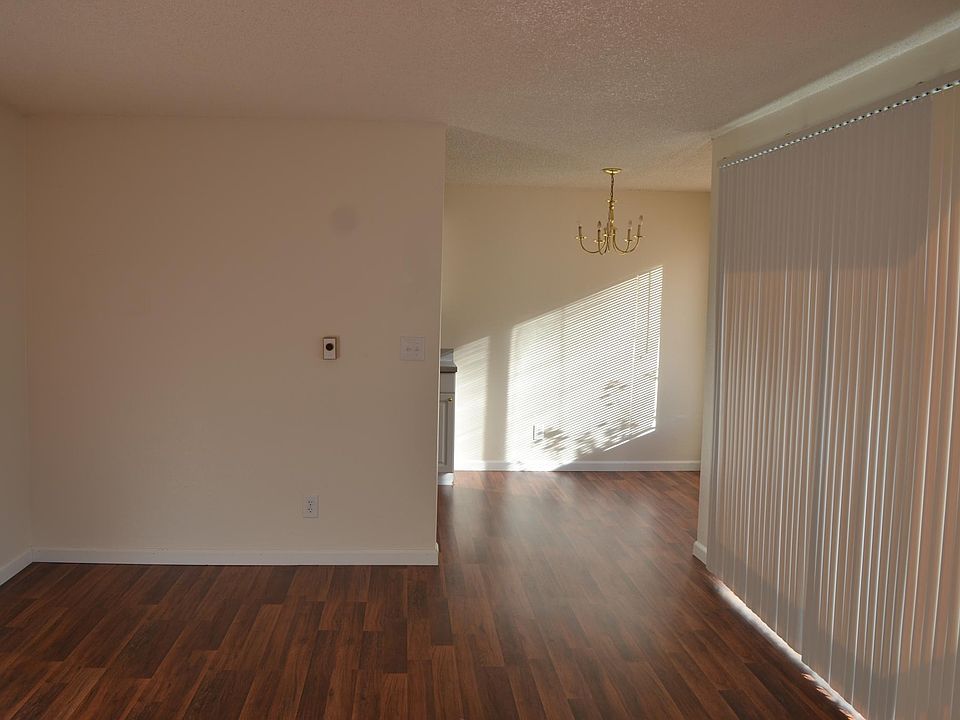 1st image of 18207 1st Ave S #F-2