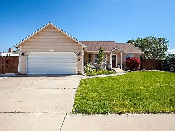2nd image of 3123 Devin Dr