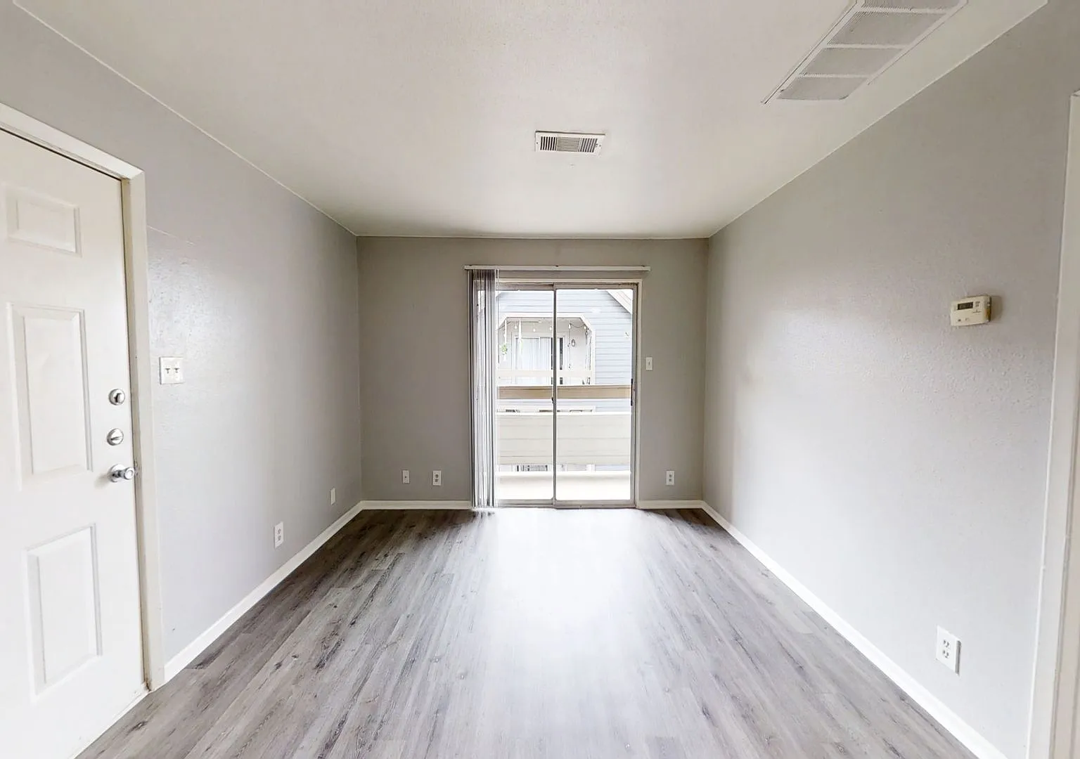Hill Country Apartments — Photo 3