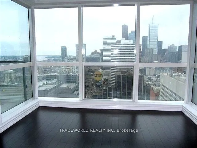 386 Yonge St #1909 — Photo 2