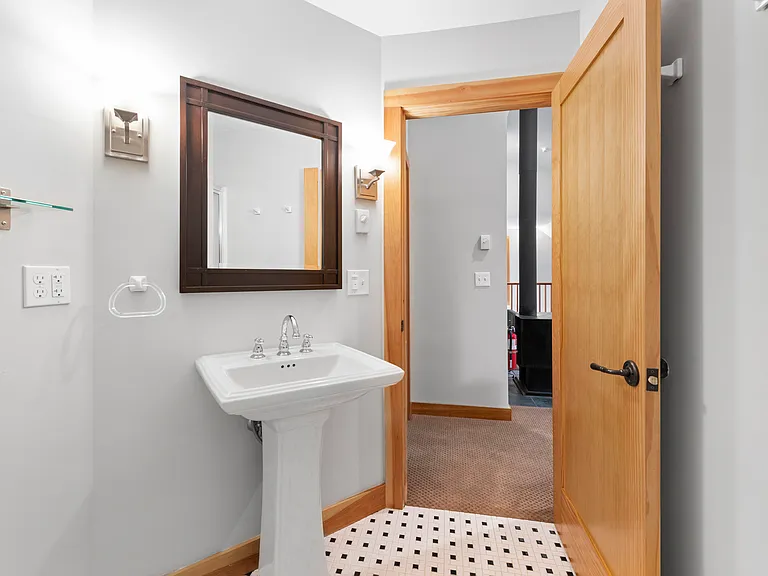 20 Circle Dr — Photo 17