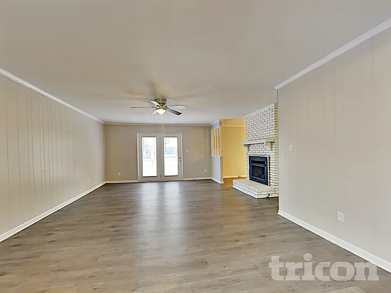 605 Colorado Ct — Photo 31