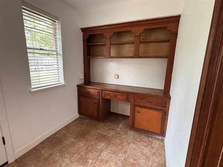 20610 Shillington Ct — Photo 8