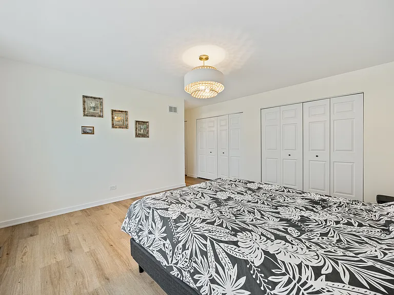 1305 S Paddock Dr — Photo 8