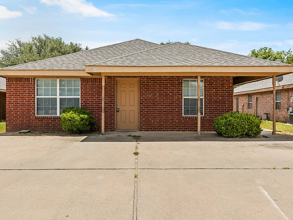 217 E East Craven Ave