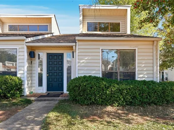 813 Serramonte Dr, Marietta, GA 30068