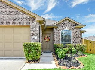 11215 Kingsnorth Dr, Tomball, TX 77375