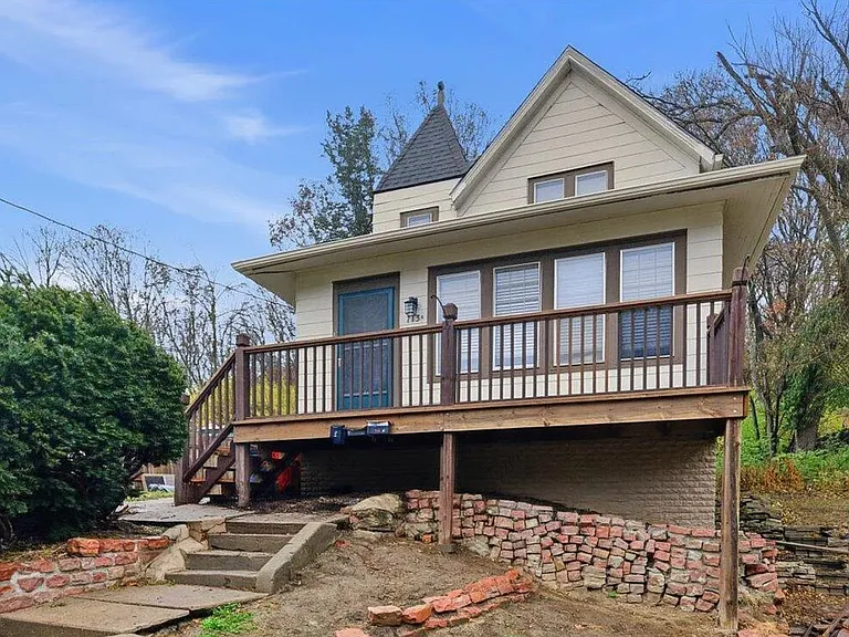713 Madison Ave — Photo 1