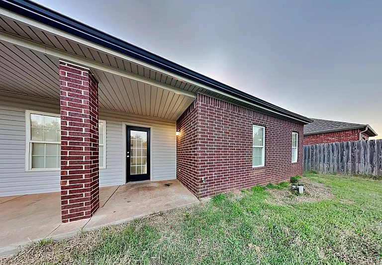 7008 Eagles Lndg — Photo 15