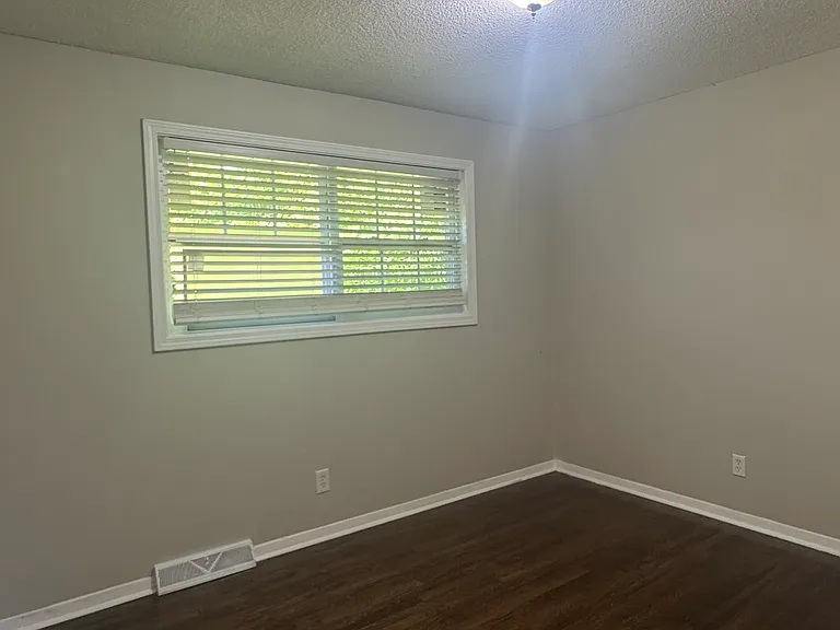 2701 Abelwood Rd — Photo 10