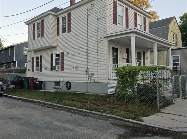 19 Lawton St, Lowell, MA 01851