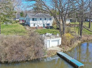 5410 West Peninsula ROAD, Waterford, WI