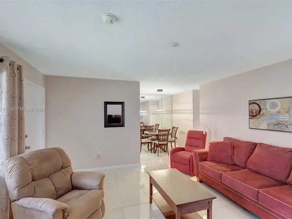 17001 NE 13th Ave APT 306, Miami, FL 33162