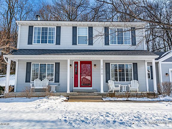 5th image of 7410 Decosta Dr NE