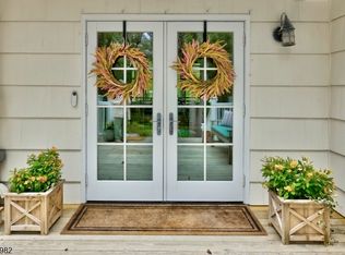 119 W Valley Brook Rd, Califon, NJ 07830
