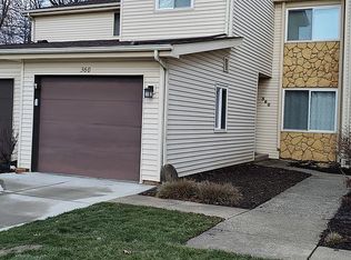 360 Deepwood Dr, Wadsworth, OH 44281