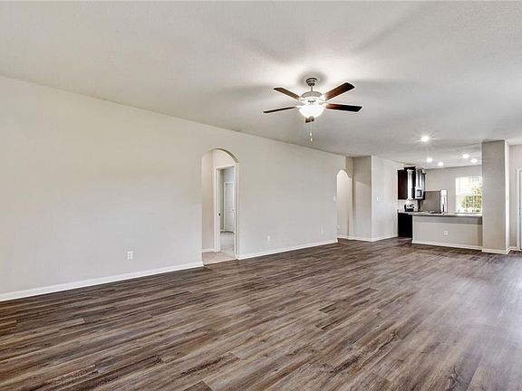 2nd image of 309 Mount Vernon Way