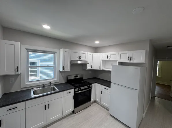 396 Chestnut St #2, New Britain, CT 06051