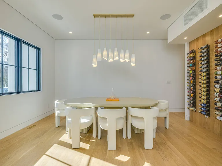 779 Noyack Rd — Photo 14