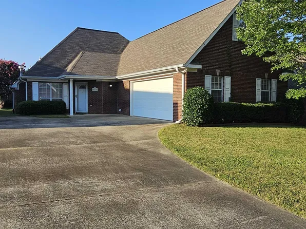 5628 Heather Ln, Birmingham, AL 35235