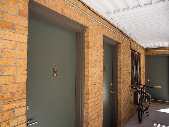 2nd image of 1335 N Gaylord St #206