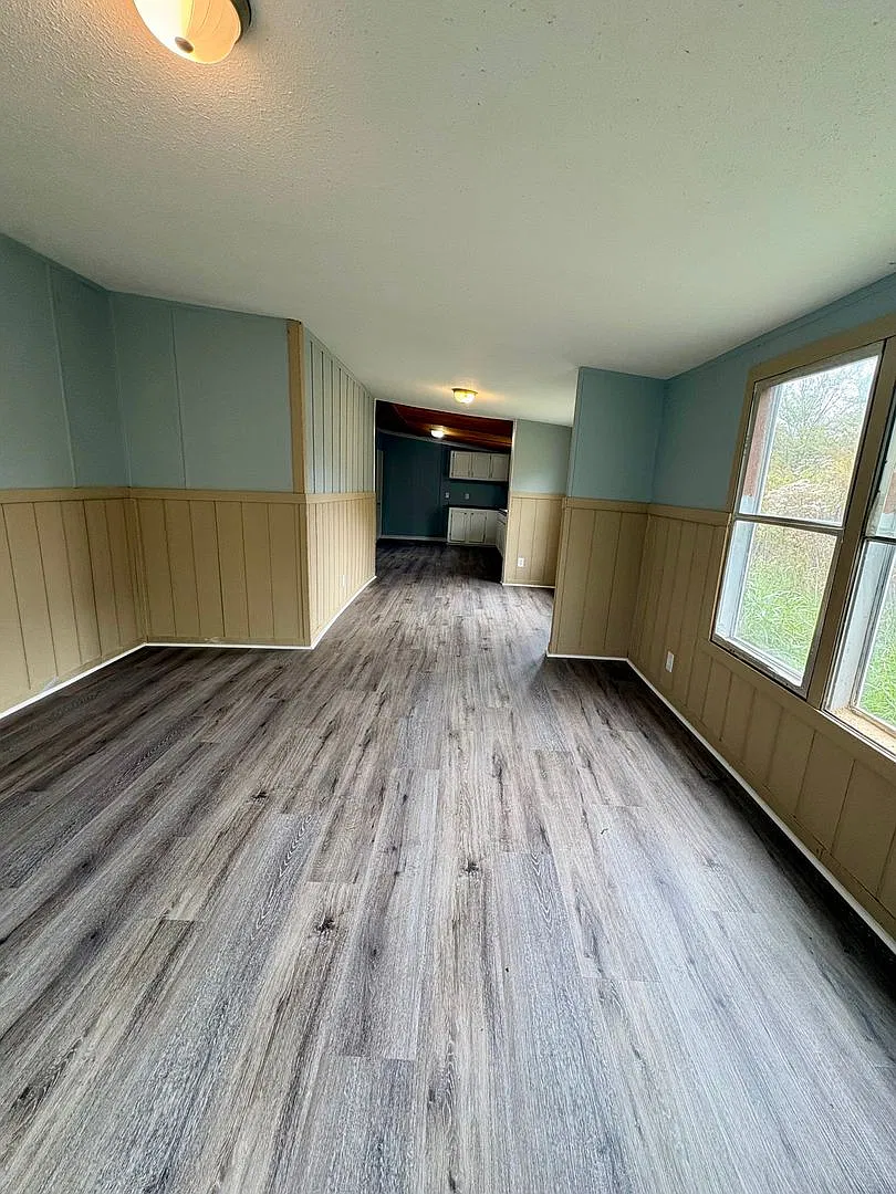 Spacious 5BR / 2BR in Tompkinsville KY! — Photo 2