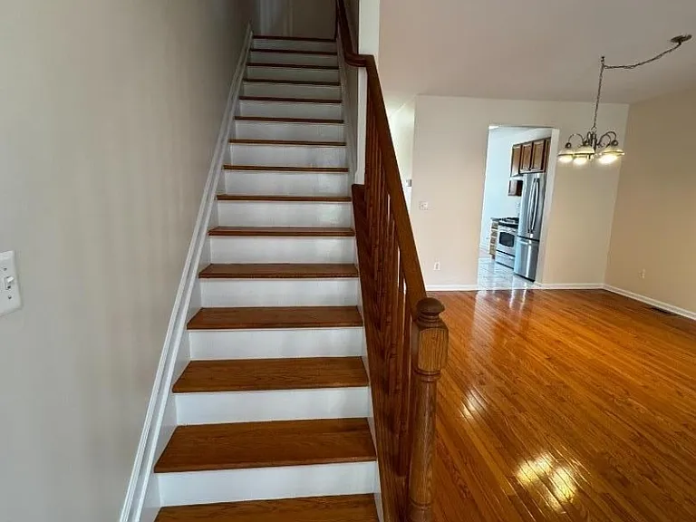 533 Coventry Dr — Photo 14