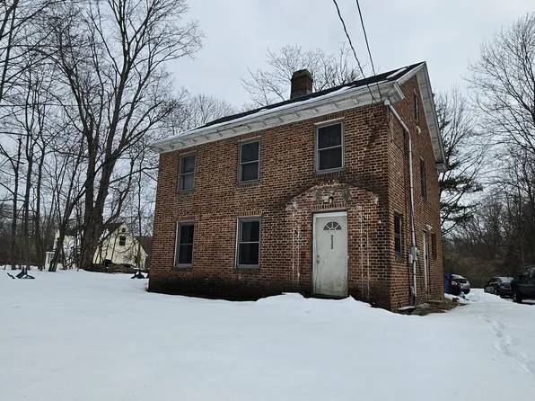 213 N Eagleville Rd, Mansfield, CT 06268